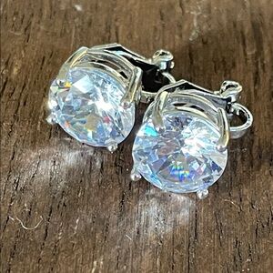 Classic Round Clear Crystal Stud Clip On Earrings - Women Jewelry